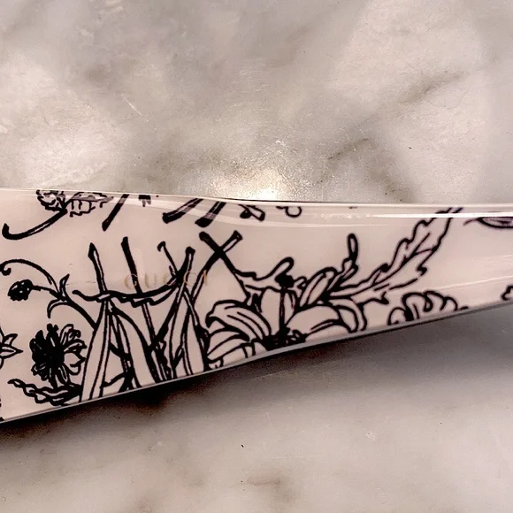 Authentic Gucci Sunglasses - Picture 7 of 11